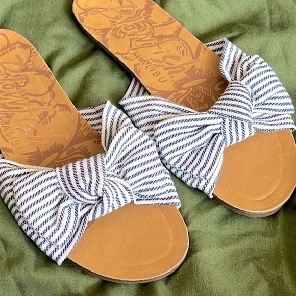 Brand New Blowfish Blue & White Striped Nautical Print Knot Bow Slides Sandals - Picture 3 of 13